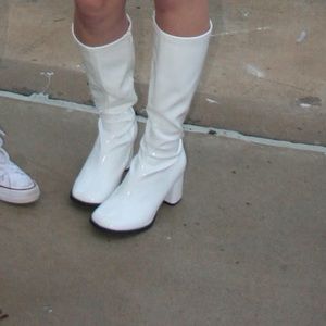 Patent white gogo boots NWOT